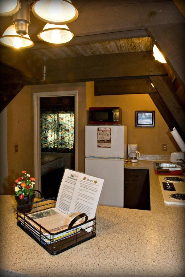 Cabins On Strawberry Hill Hotel Pine Luaran gambar
