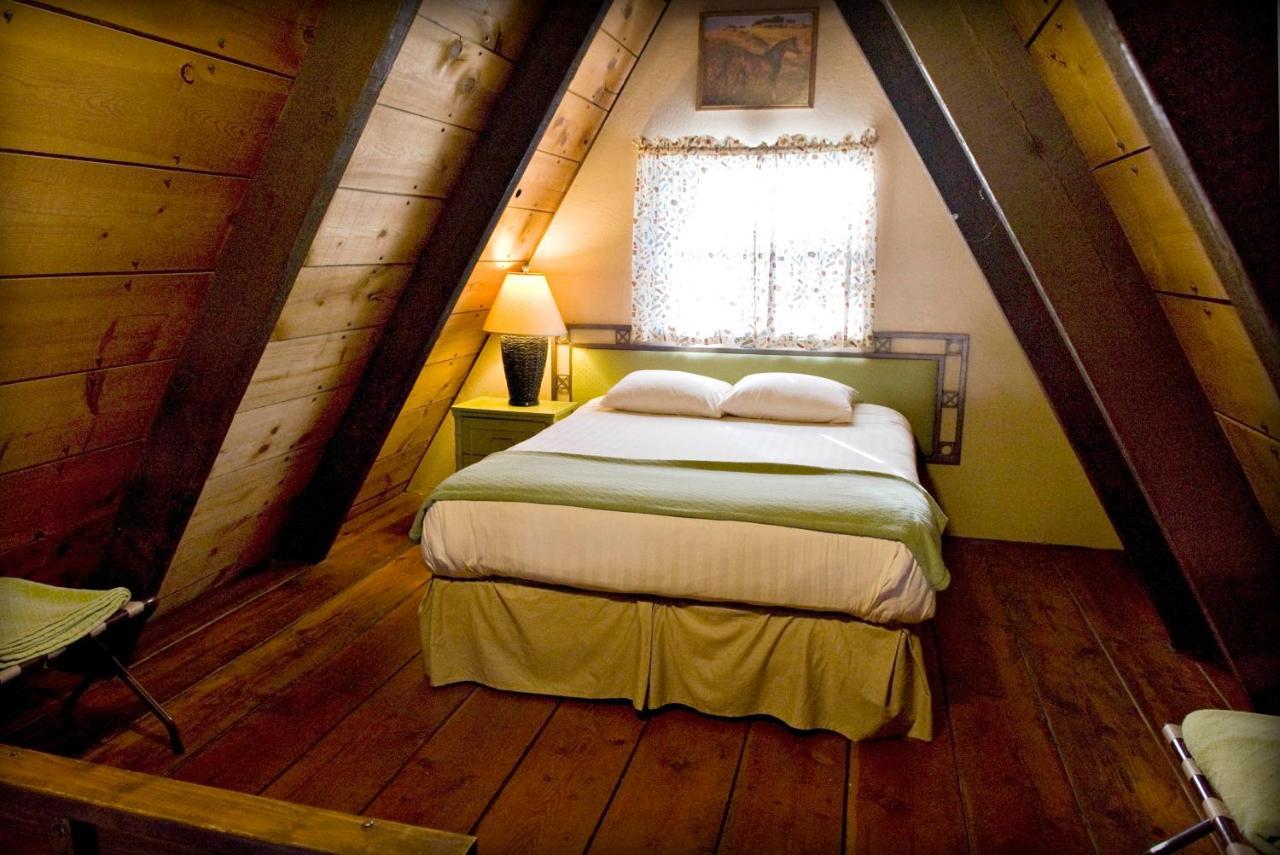 Cabins On Strawberry Hill Hotel Pine Luaran gambar