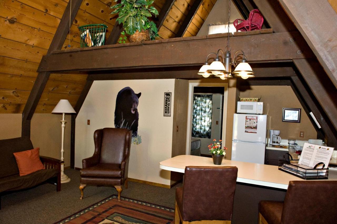 Cabins On Strawberry Hill Hotel Pine Luaran gambar