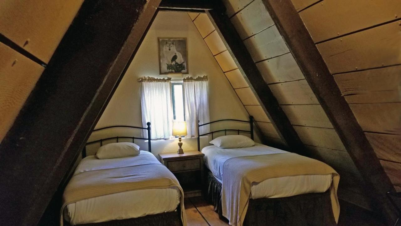 Cabins On Strawberry Hill Hotel Pine Luaran gambar